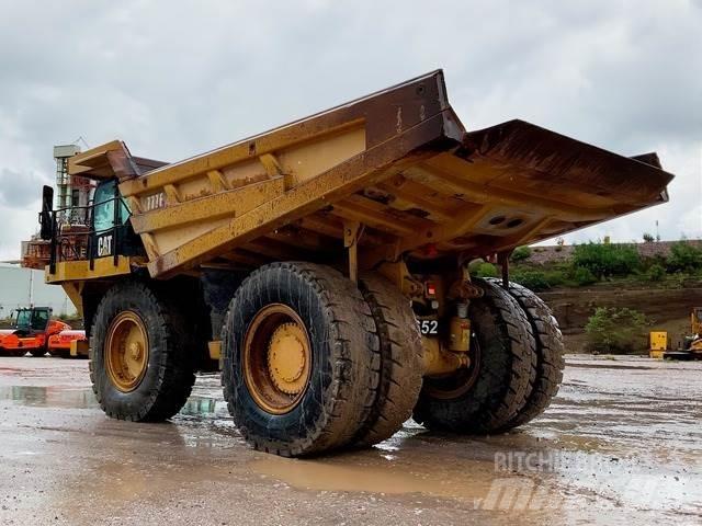 CAT 777F Csuklósdömperek