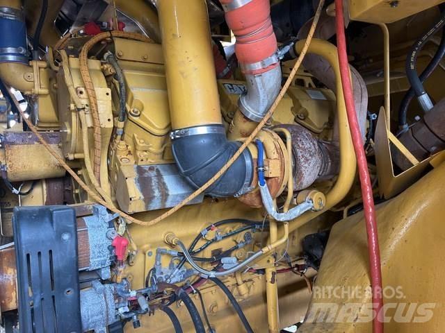 CAT 777F Csuklósdömperek