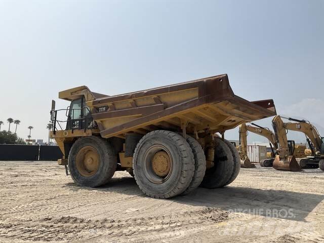 CAT 777F Csuklósdömperek