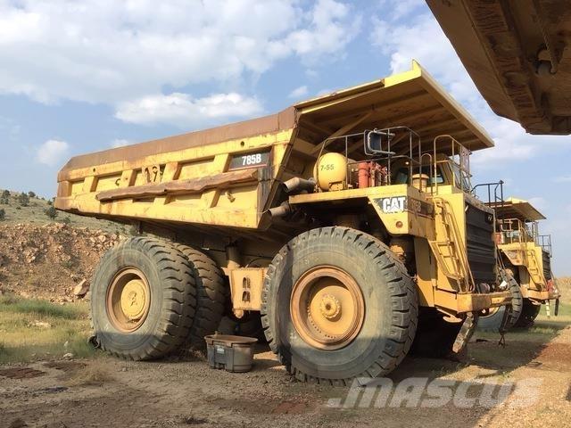 CAT 785B Csuklósdömperek