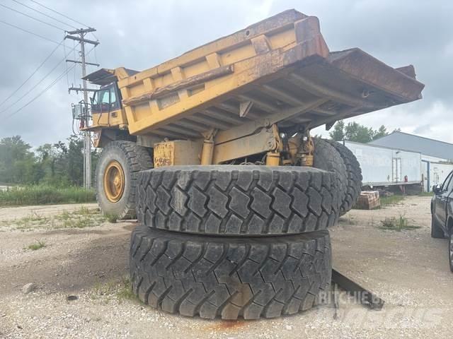 CAT 785C Csuklósdömperek
