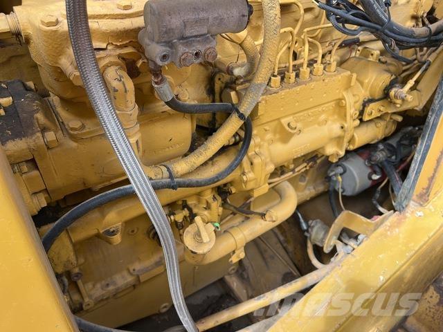 CAT 825C Talajtömörítő gépek