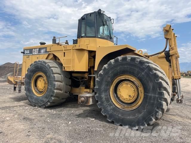 CAT 844H gumikerekes dózer