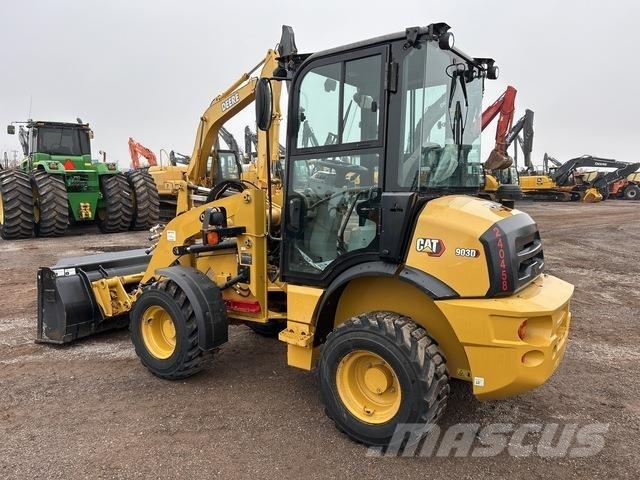 CAT 903D Gumikerekes homlokrakodók