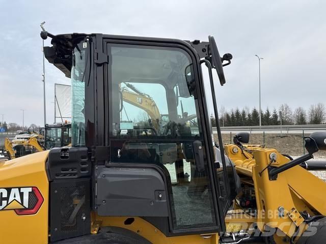 CAT 908 Gumikerekes homlokrakodók