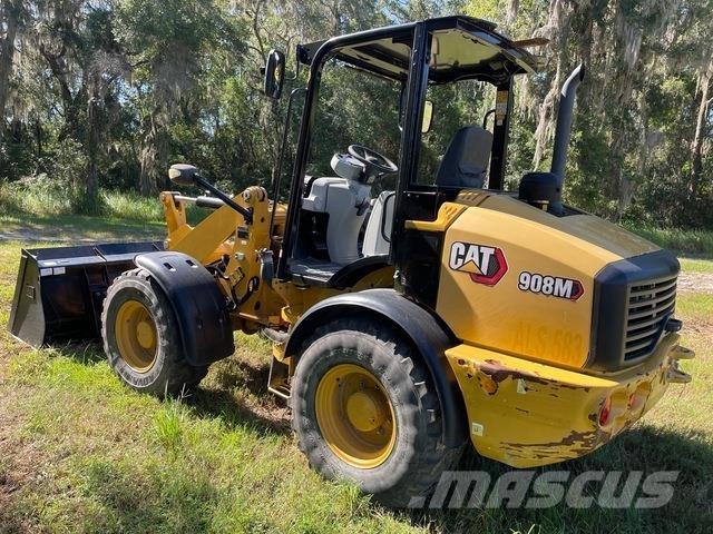 CAT 908M Gumikerekes homlokrakodók