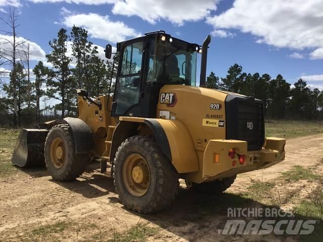 CAT 920 Gumikerekes homlokrakodók