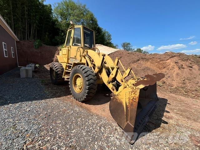 CAT 920 Gumikerekes homlokrakodók