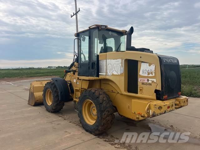 CAT 924G Gumikerekes homlokrakodók