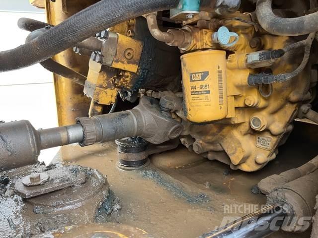 CAT 924K Gumikerekes homlokrakodók