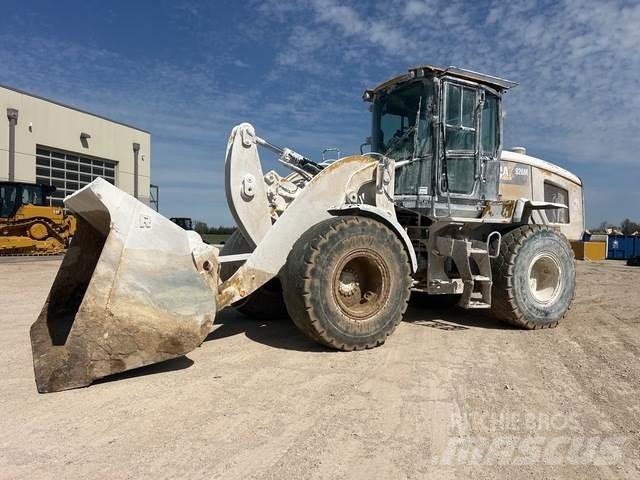 CAT 926M Gumikerekes homlokrakodók