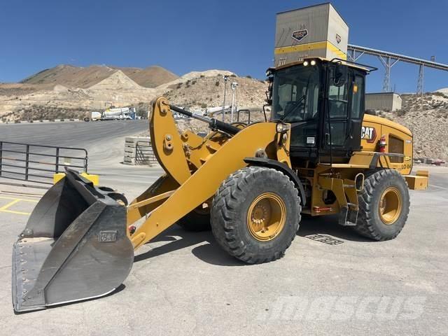 CAT 926M Gumikerekes homlokrakodók