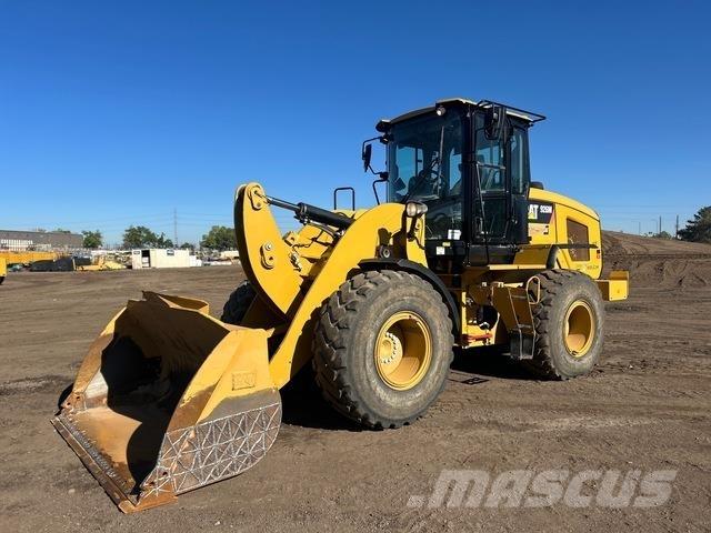 CAT 926M Gumikerekes homlokrakodók