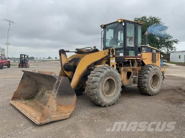 CAT 928G Gumikerekes homlokrakodók