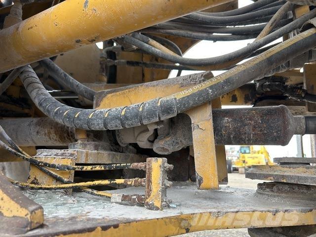 CAT 928G Gumikerekes homlokrakodók