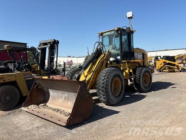 CAT 930G Gumikerekes homlokrakodók
