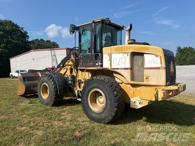 CAT 930G Gumikerekes homlokrakodók