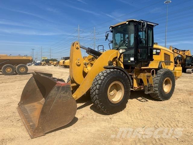 CAT 930M Gumikerekes homlokrakodók