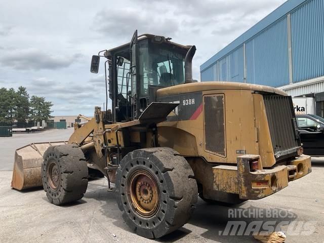 CAT 938H Gumikerekes homlokrakodók