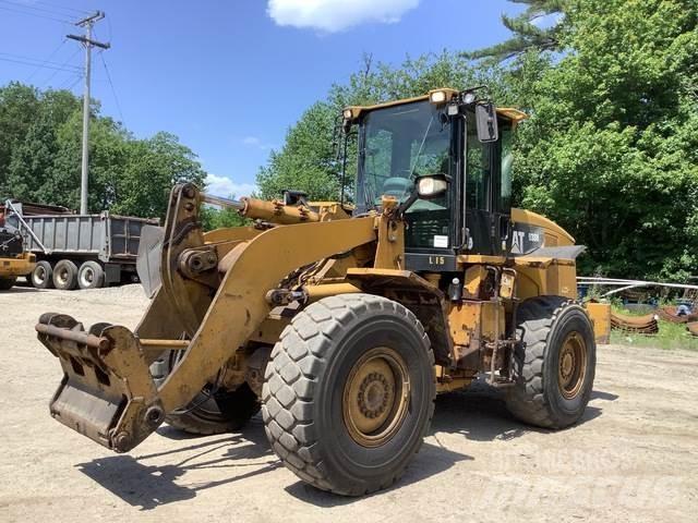 CAT 938H Gumikerekes homlokrakodók
