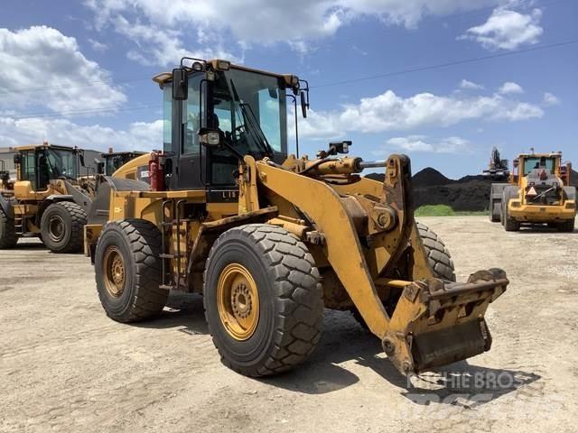 CAT 938H Gumikerekes homlokrakodók