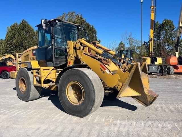 CAT 938M Gumikerekes homlokrakodók
