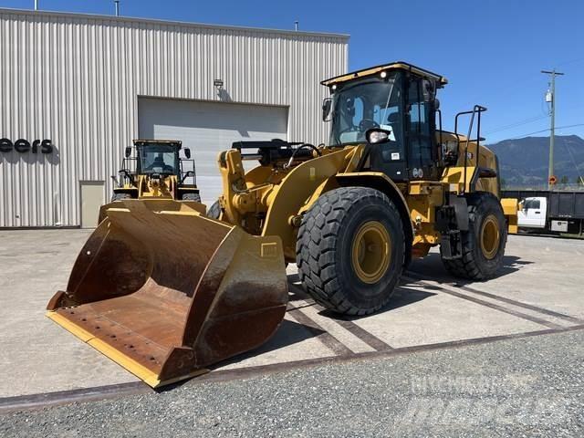 CAT 950 Gumikerekes homlokrakodók