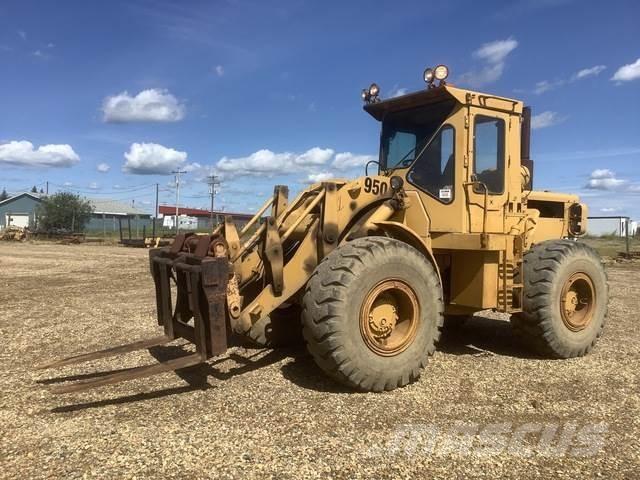 CAT 950 Gumikerekes homlokrakodók