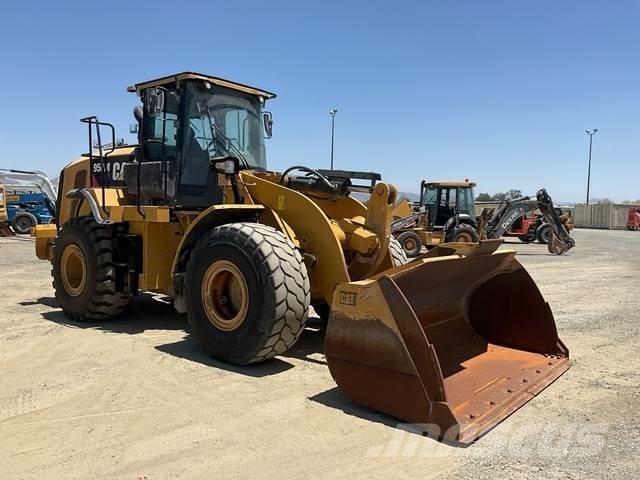 CAT 950 Gumikerekes homlokrakodók
