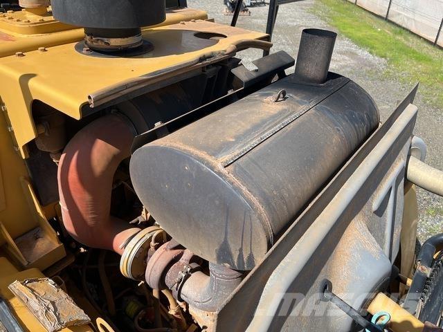 CAT 950 H Gumikerekes homlokrakodók