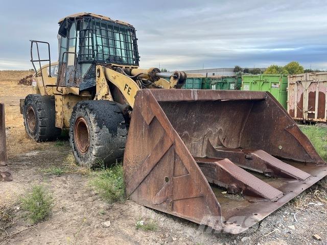 CAT 950 H Gumikerekes homlokrakodók