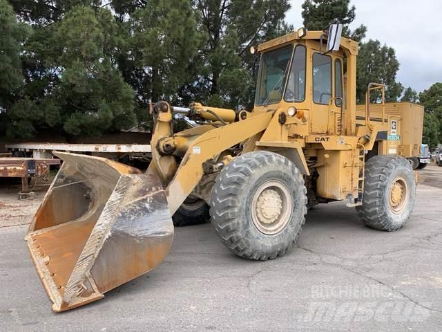 CAT 950B Gumikerekes homlokrakodók
