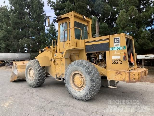 CAT 950B Gumikerekes homlokrakodók