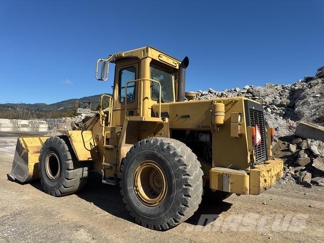CAT 950F Gumikerekes homlokrakodók