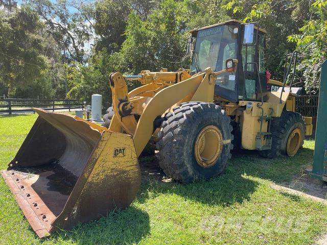 CAT 950G Gumikerekes homlokrakodók