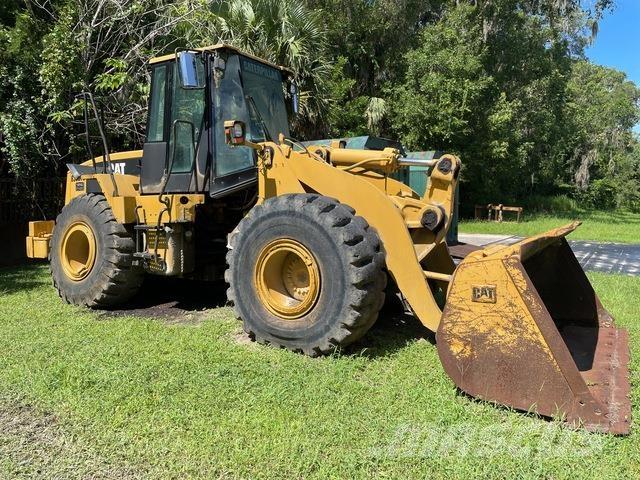 CAT 950G Gumikerekes homlokrakodók