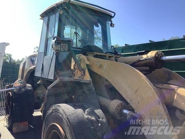 CAT 950H Gumikerekes homlokrakodók
