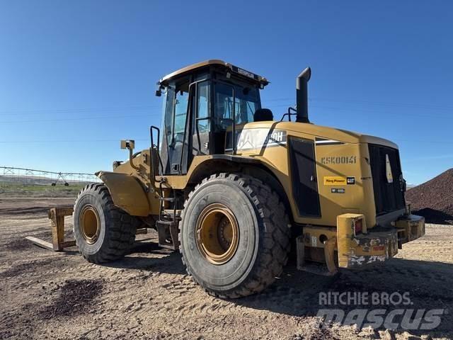 CAT 950H Gumikerekes homlokrakodók