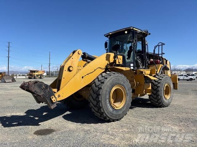 CAT 950K Gumikerekes homlokrakodók