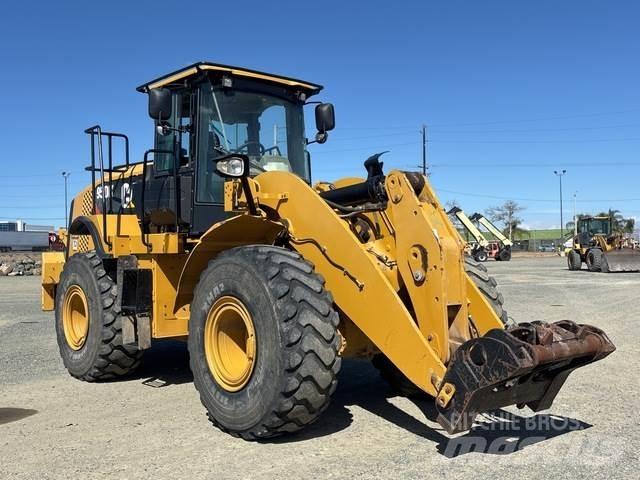 CAT 950K Gumikerekes homlokrakodók