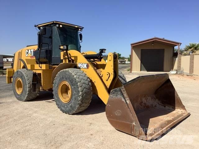 CAT 950K Gumikerekes homlokrakodók