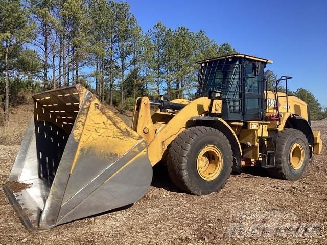 CAT 950M Gumikerekes homlokrakodók