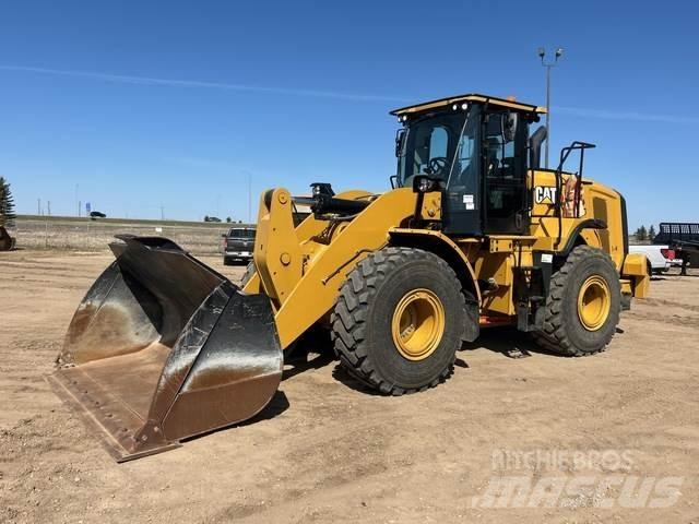 CAT 950M Gumikerekes homlokrakodók