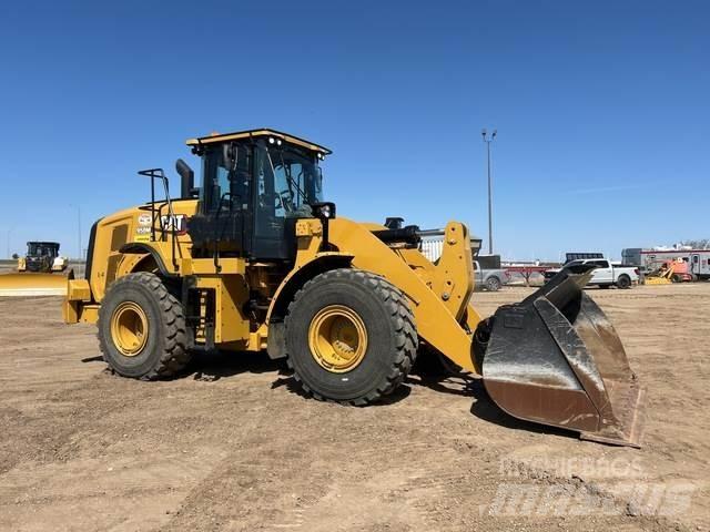 CAT 950M Gumikerekes homlokrakodók