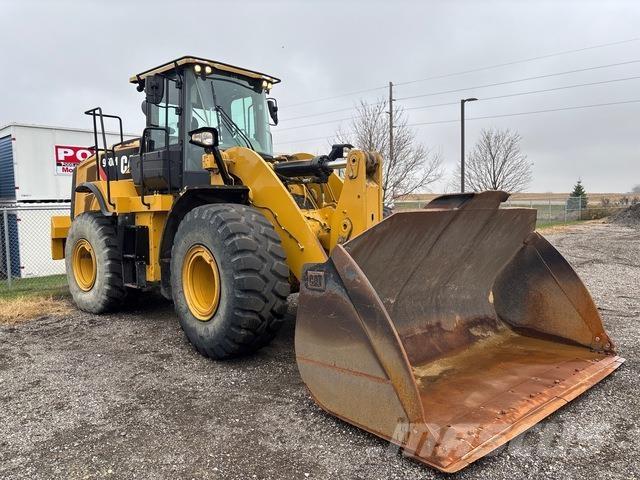 CAT 950M Gumikerekes homlokrakodók