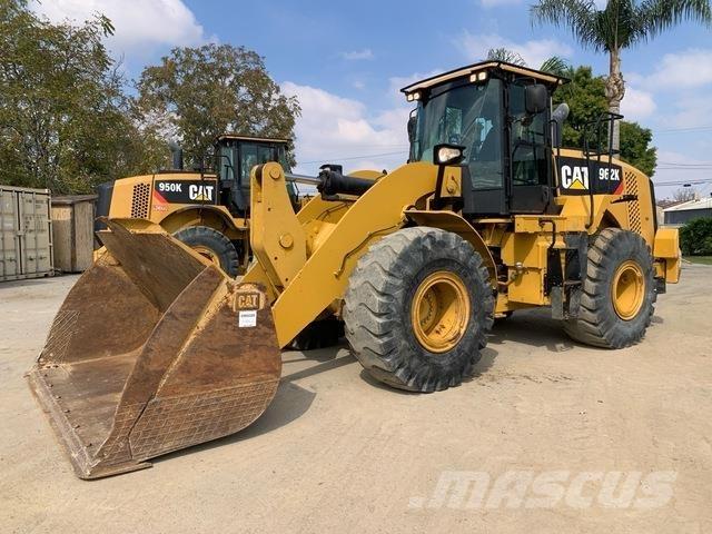 CAT 962K Gumikerekes homlokrakodók