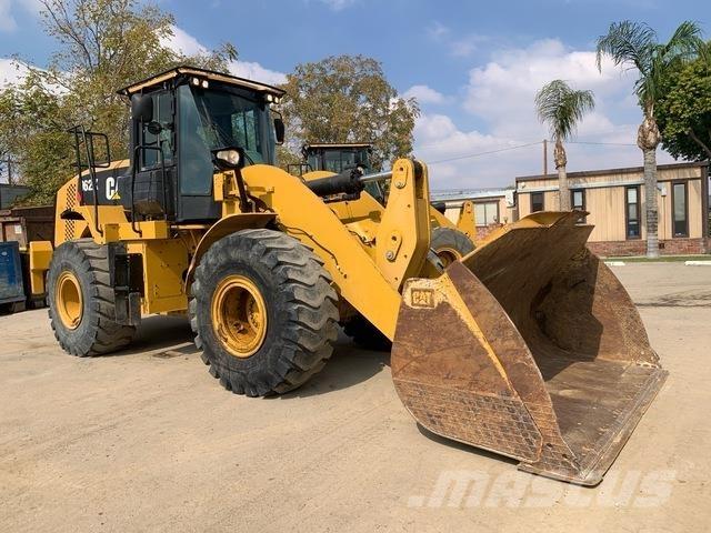 CAT 962K Gumikerekes homlokrakodók
