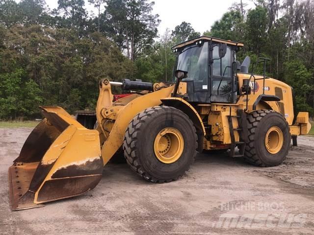 CAT 966 Gumikerekes homlokrakodók