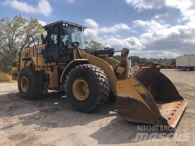 CAT 966 Gumikerekes homlokrakodók