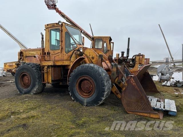 CAT 966C Gumikerekes homlokrakodók
